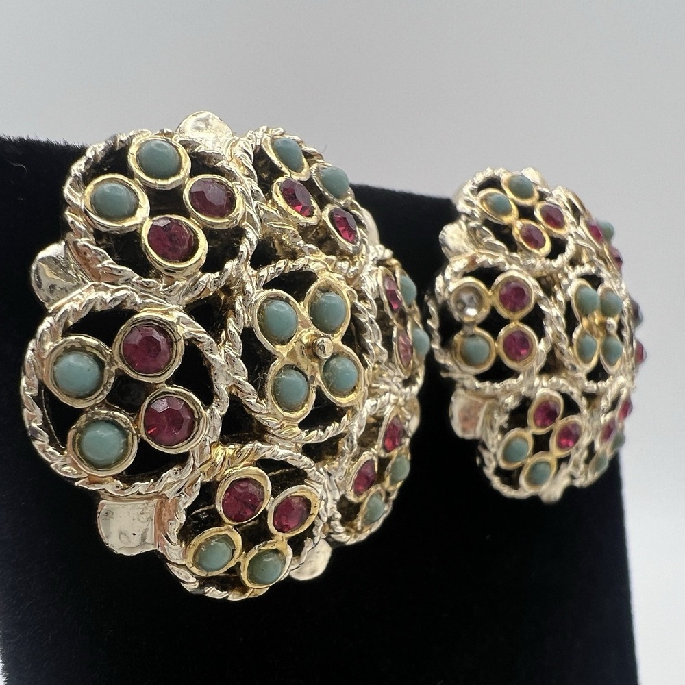 Vintage Gold Tone Cluster Flower Clip-On Earrings‎ Red Blue Glass Stones 1.25in